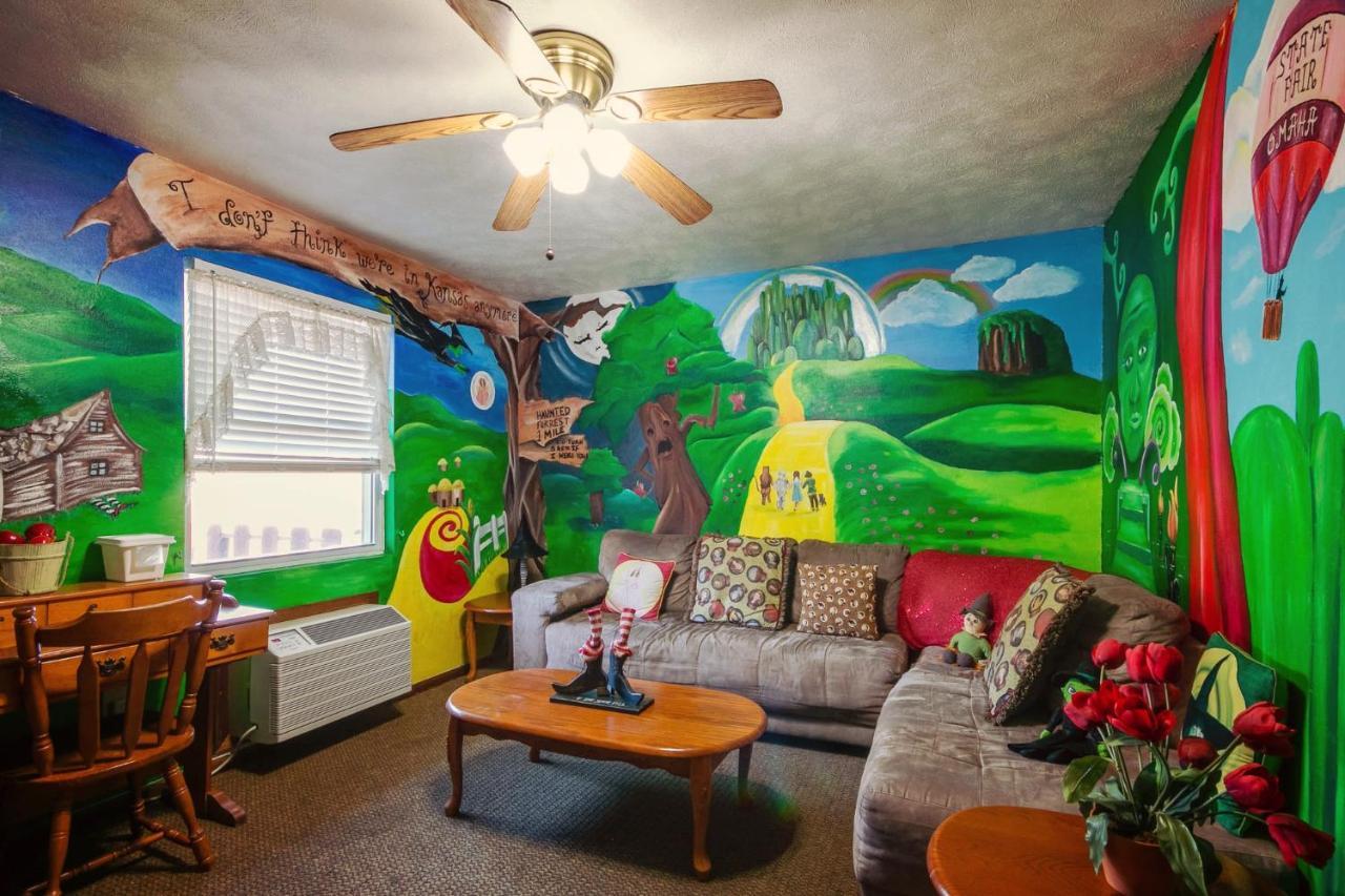 Simmer Motel Wamego エクステリア 写真